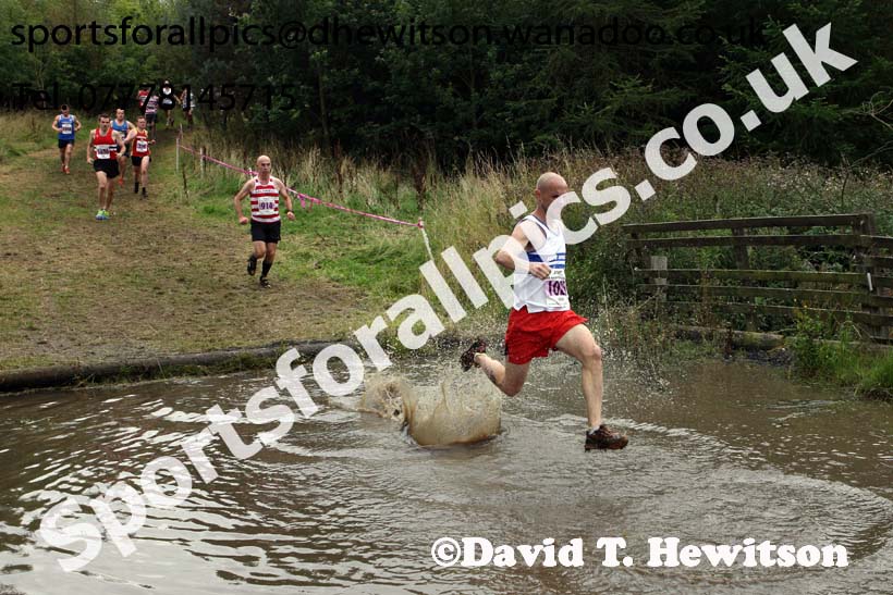 Senior mens Start Fitness North Eastern Harrier League, Tanfield, County Durham. Photo: David T. Hewitson/Sports for All Pics